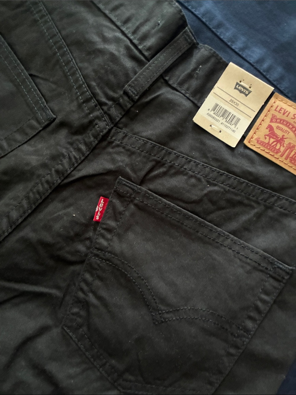 Levi's Black Slim Straight women’s Jeans with Red Tab